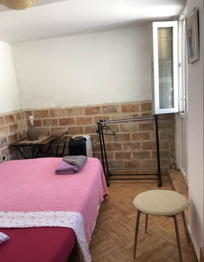 Hostel Anton Tivat Bagian luar foto
