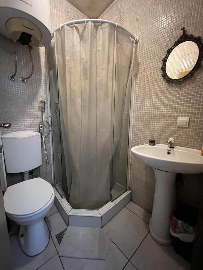 Hostel Anton Tivat Bagian luar foto