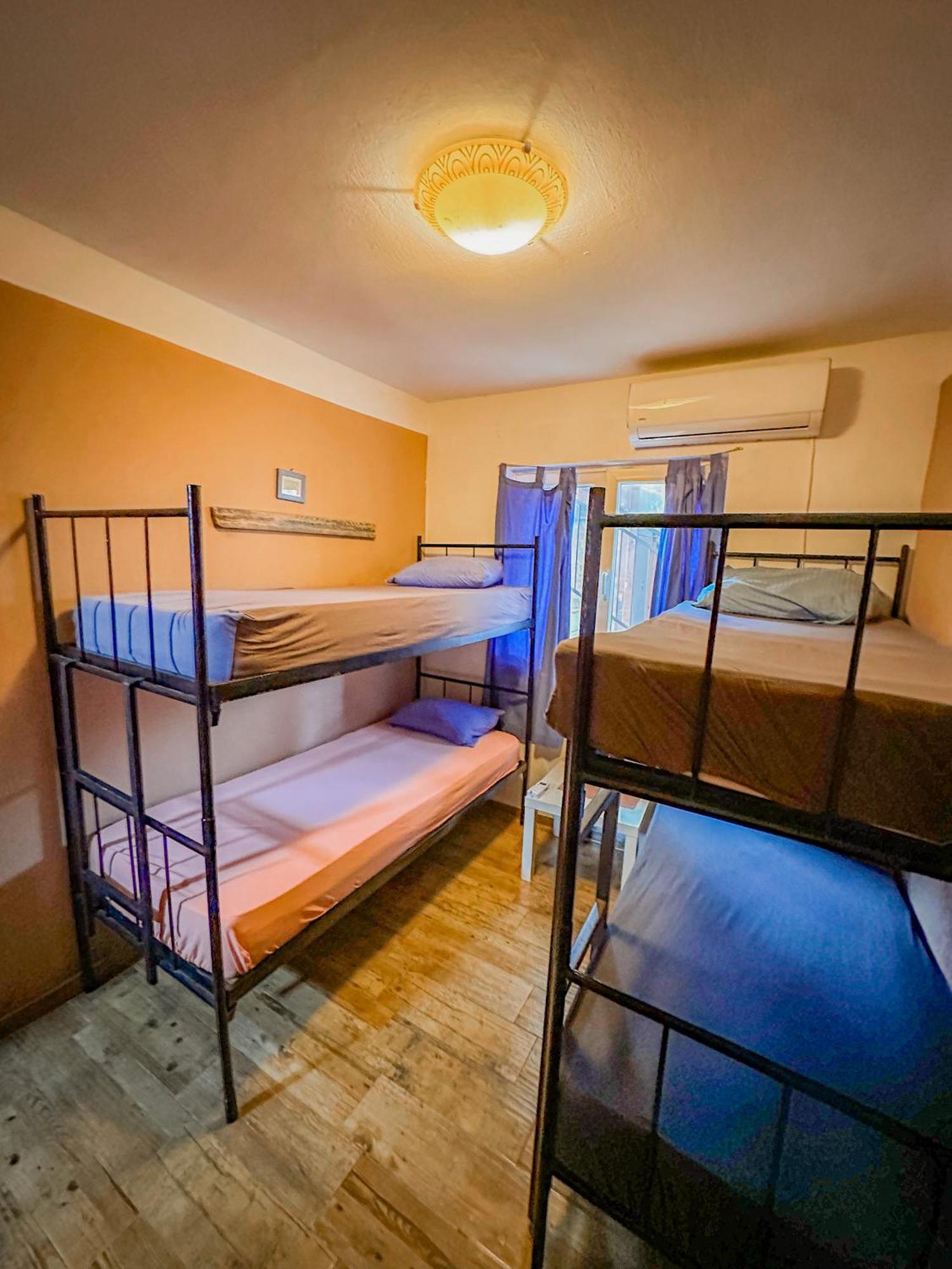 Hostel Anton Tivat Bagian luar foto