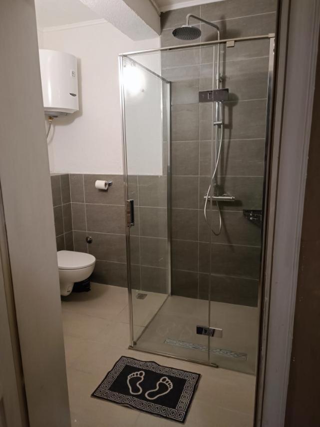 Hostel Anton Tivat Bagian luar foto