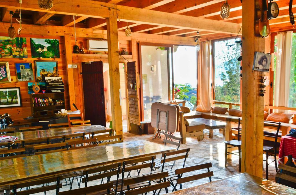 Hostel Anton Tivat Bagian luar foto